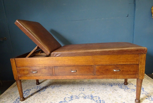 Antique vintage doctors - /,